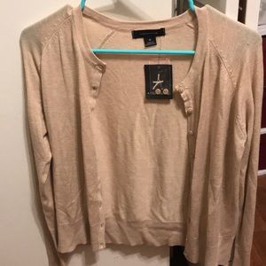 Atmosphere beige cardigan.